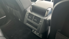 Land Rover Discovery 3.0 D300 R-Dynamic SE 5dr Auto Diesel Station Wagon